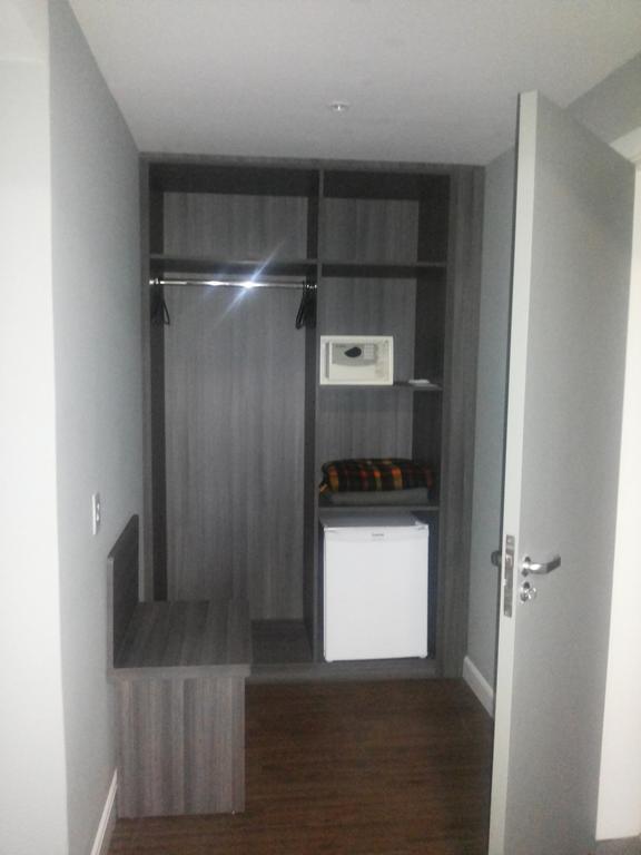 Duque Center Hotel Residence Porto Alegre Exteriör bild