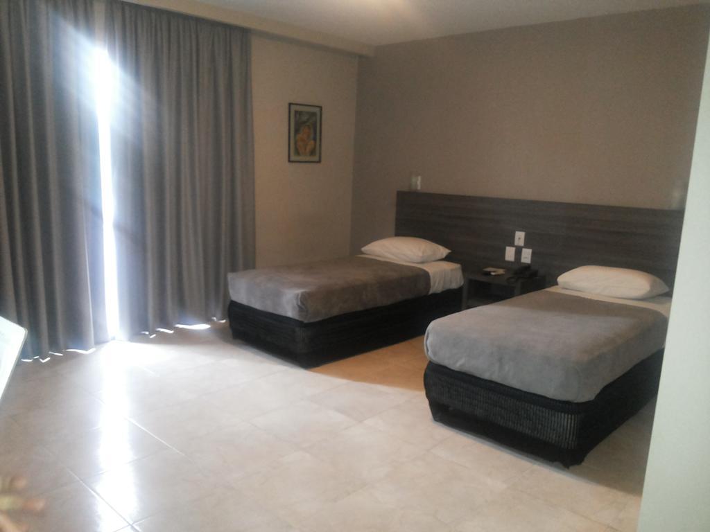 Duque Center Hotel Residence Porto Alegre Exteriör bild
